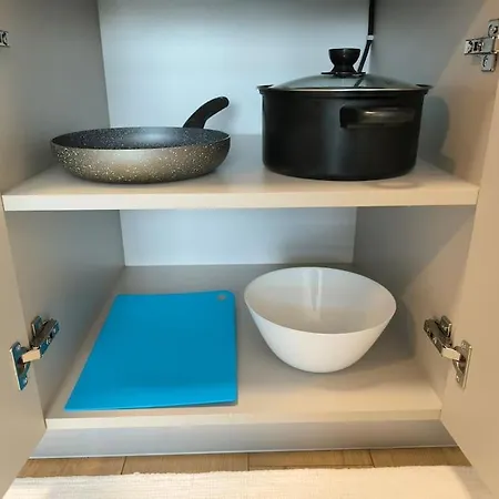 公寓 Spacious And Modern Apt, 6 Guests, Station, Self Check-in