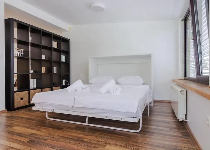 Spacious&modern Apt, 6 Guests, Station, Self Check-in Apartamento Sofía